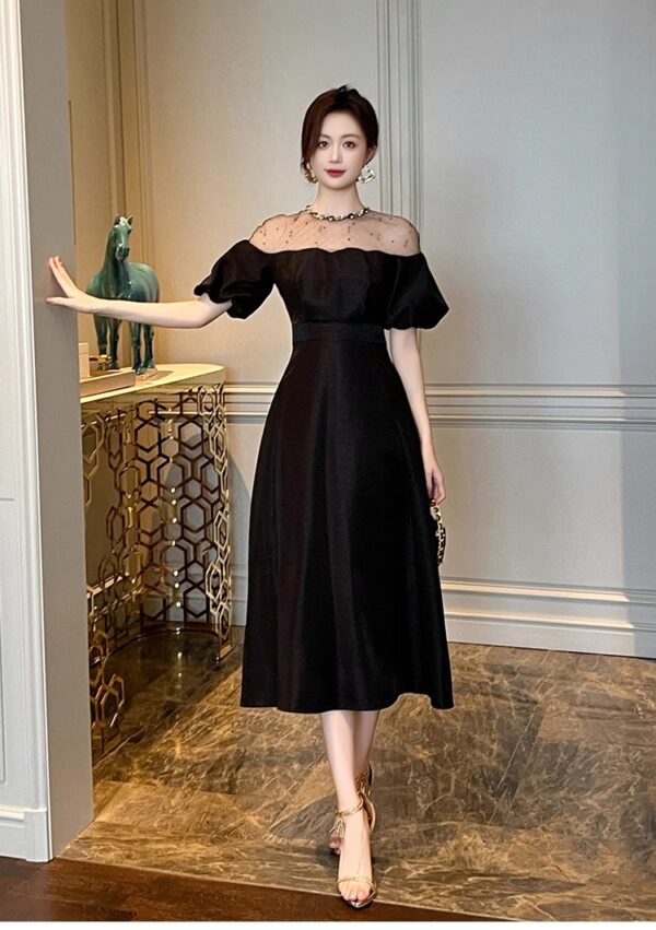 French Hepburn style banquet dress, small black skirt, waist-closing puff sleeve temperament dress, women's summer light luxury high-end feeling