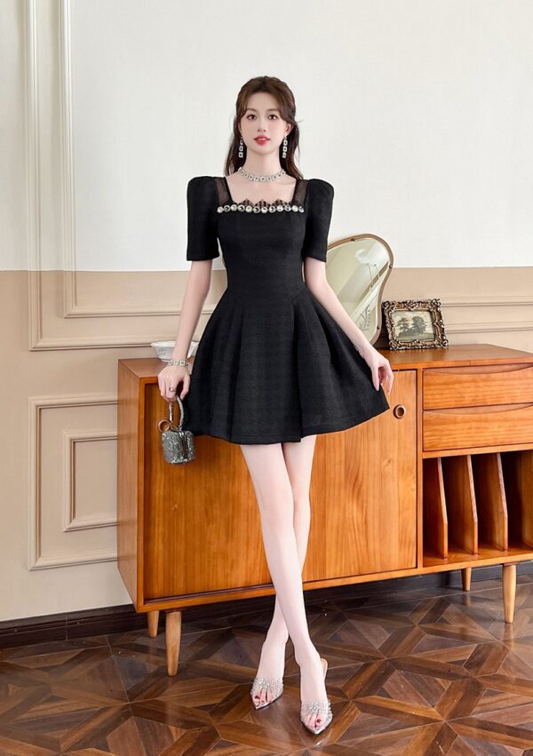 Birthday puffy little black skirt 2025 summer new style women's neck waist-hugging rich daughter princess dress