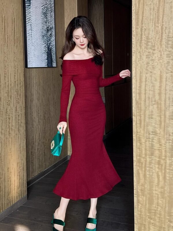 French one-shoulder red long skirt for women in autumn and winter new slim slim fishtail dress high-end light luxury dress