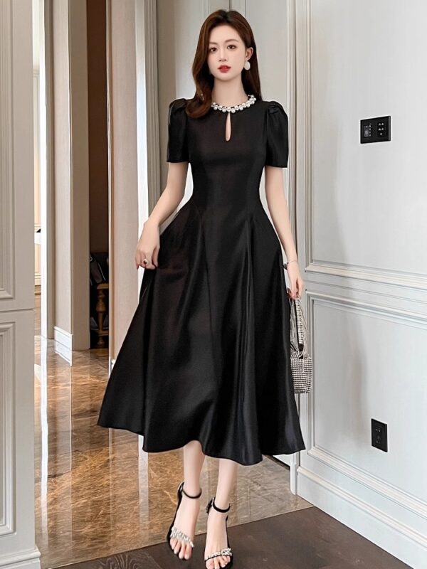 European station dress for women in summer new light luxury high-end feel waist-hugging and slimming temperament big hem skirt pearl round neck - Image 2