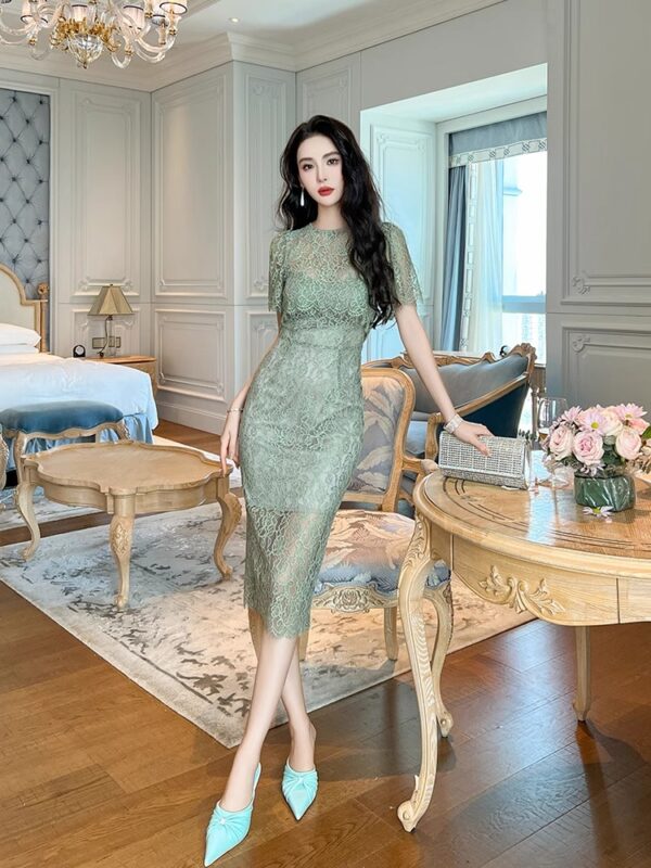 Elegant temperament slim lace dress with high-end French niche light luxury retro body sexy hip-cover skirt - Image 2