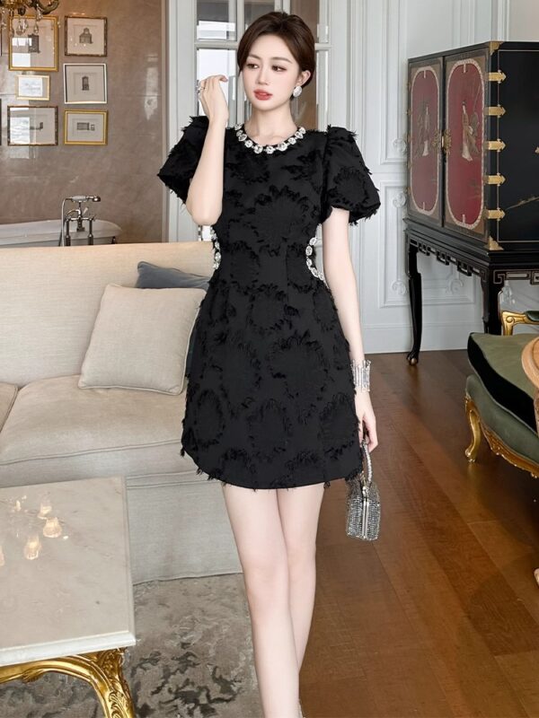 European station Hepburn style black skirt summer women's puff sleeve heavy industry dress temperament waist-hugging and slimming A-line dress - Image 2
