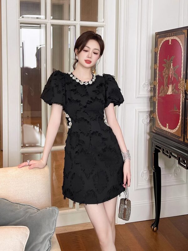 Hepburn style high-end dress 2025 new women's summer French heavy industry diamond-inlaid small temperament black short skirt