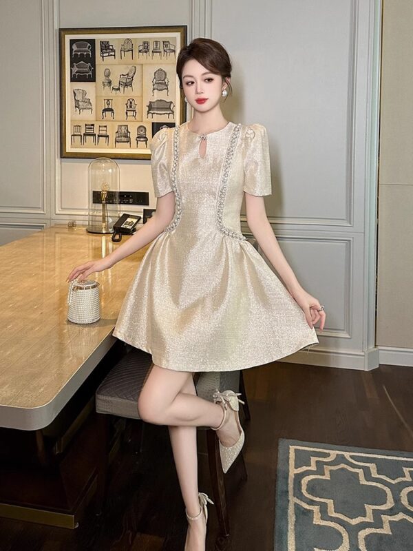 Fat mm temperament palace style A-line dress short style French heavy industry high-end feeling light luxury waist slimming skirt for children