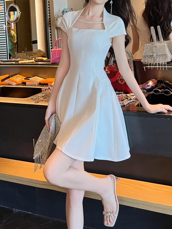 European station square collar dress summer women's clothing 2025 new high-end style waist-hugging A-line collar first love little white skirt - Image 3
