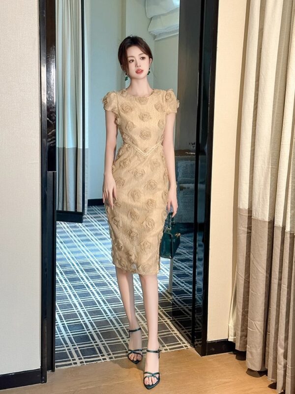 Round neck rose mid-length waist-length hip-pack skirt 2025 summer new slit high-waisted socialite slim dress - Image 3
