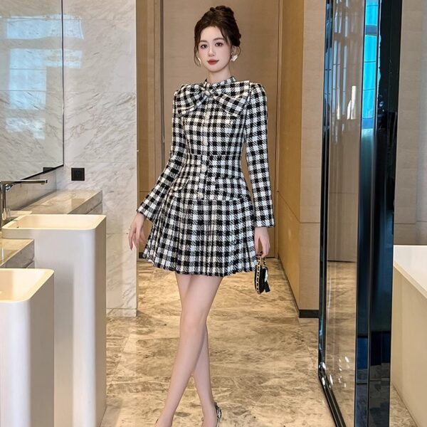 2025 autumn and winter new style for women's small fragrance style round neck bow waist slimming wool dress 80337 - Image 3