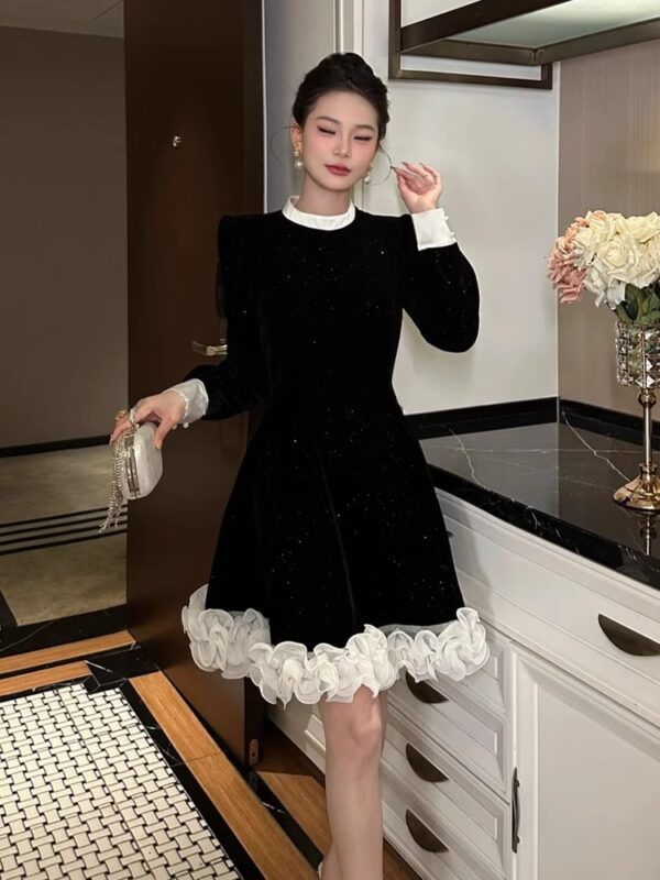 European station French beautiful unique dress for women in spring lace design niche without the same style waist-hugging A-line skirt - Image 3