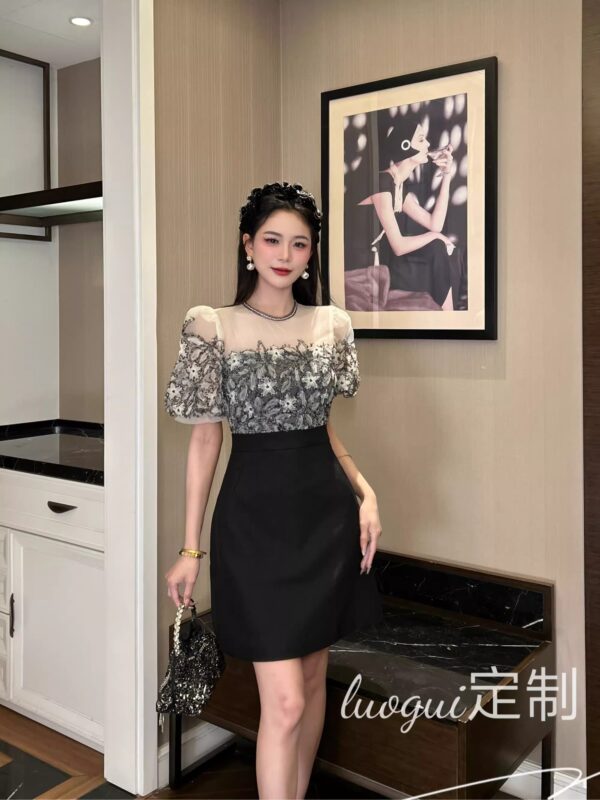 [Original Huahua] Lace retro celebrity little black dress splicing design sense waist-hugging temperament dress 21499 - Image 3