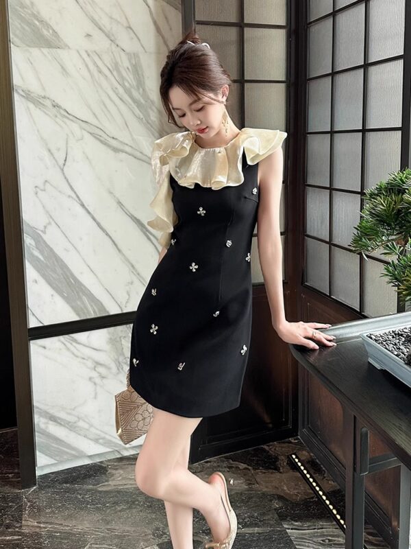 French chic doll collar heavy industry sleeveless dress unique niche Hepburn style slim socialite little black dress summer - Image 3