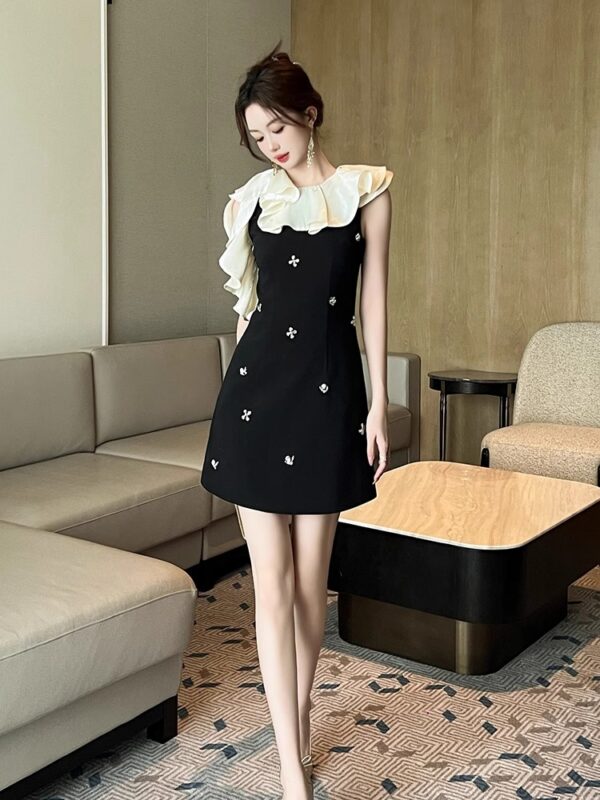 French chic doll collar heavy industry sleeveless dress unique niche Hepburn style slim socialite little black dress summer - Image 4