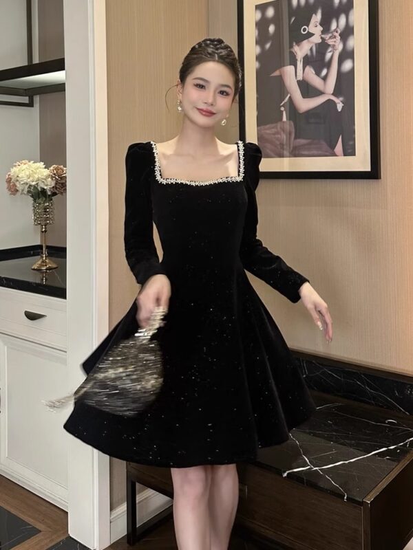 European station annual meeting dress light luxury high-end Hepburn style little black skirt famous socialite square collar spring velvet dress women - Image 4