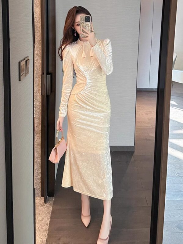 White new Chinese women's autumn and winter base dress with coat knitted turtleneck long velvet fishtail inner skirt - Image 4