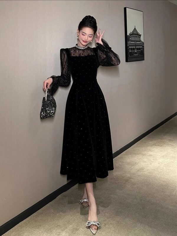 French European station high-end exquisite Hepburn style waist-closing and flesh-covering belly-slimming to make women look velvet A-line long skirt - Image 4