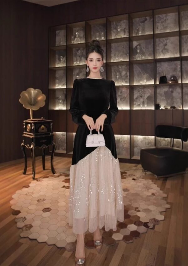 European black dress for women in autumn and winter coat with mesh sequins splicing to make them look slim and elegant dress long skirt
