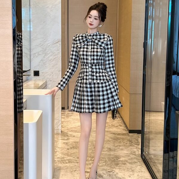 2025 autumn and winter new style for women's small fragrance style round neck bow waist slimming wool dress 80337 - Image 4