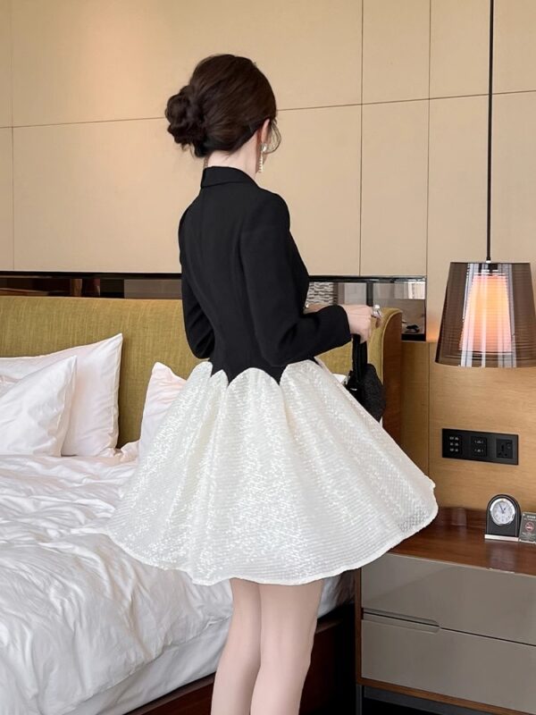 European station contrasting color splicing suit dress for women in early spring style, small commuting, slim temperament, waist-hugging A-line skirt - Image 4