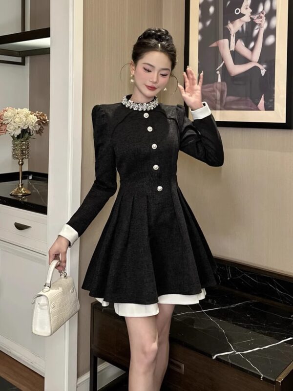 European station small dress for women in spring Hepburn style high-end black short skirt waist-hugging birthday dress - Image 4