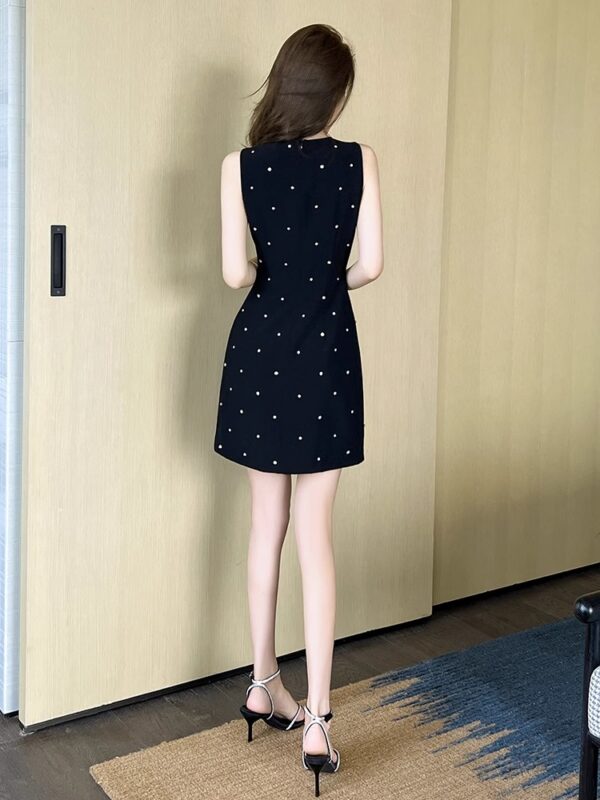 Ocnltiy Hepburn style sleeveless dress summer new style slim small waisted round neck temperament A-line skirt for women - Image 4