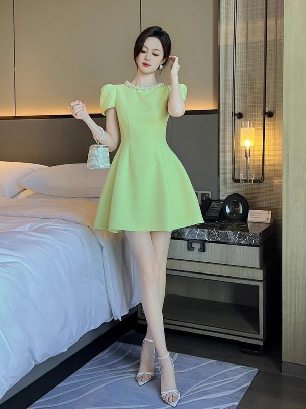 Green simple and generous dress summer female celebrity puff sleeve niche design high-end light luxury temperament short skirt - Image 5
