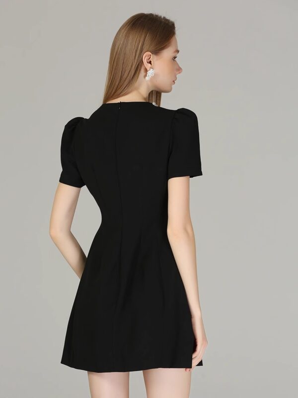 DONEED2025 spring and summer new elegant small fragrance style light luxury heavy industry beaded round neck waist-hugging slim dress for women - Image 5