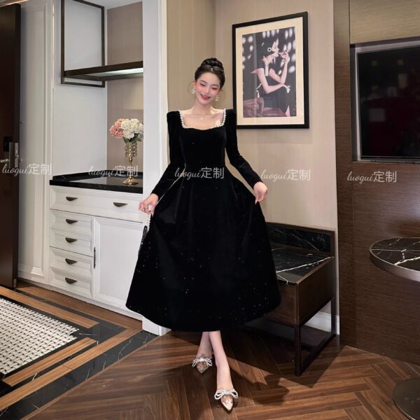 High-end black square collar dress Spring new French temperament annual dinner dress waist-hugging and slim big sway skirt