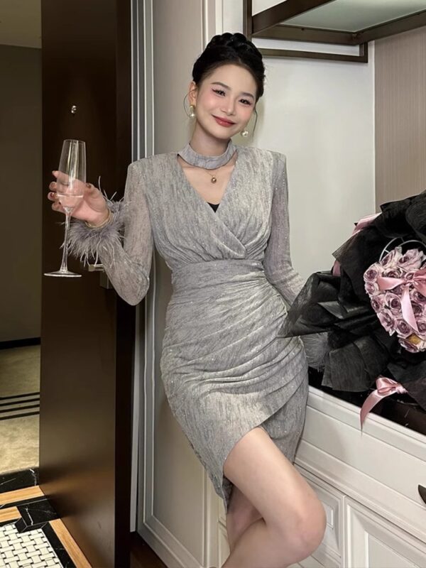 European station V-neck hip-pack dress Spring girl small halter neck sexy pure birthday dress dating short skirt - Image 5