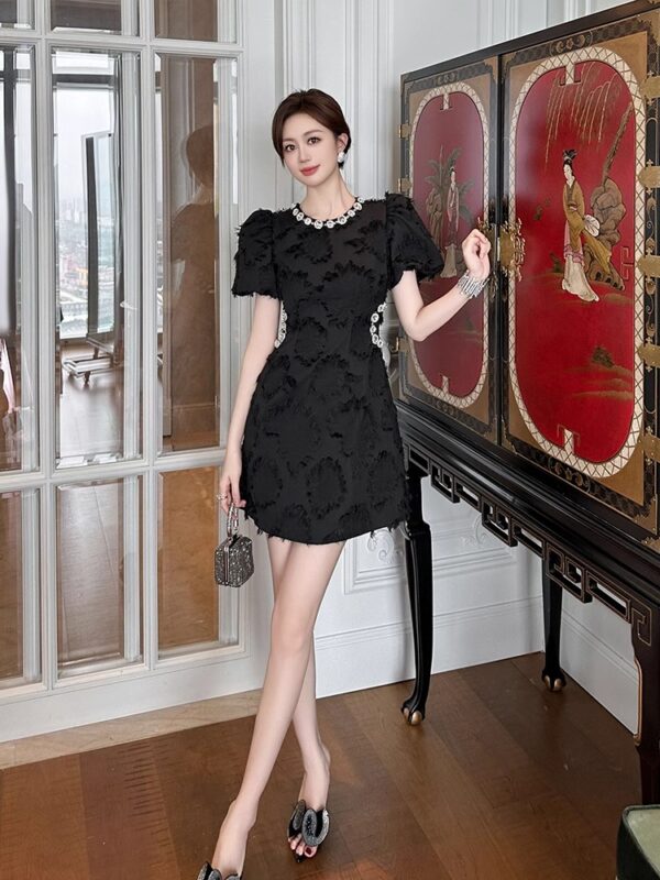 Hepburn style high-end dress 2025 new women's summer French heavy industry diamond-inlaid small temperament black short skirt - Image 5