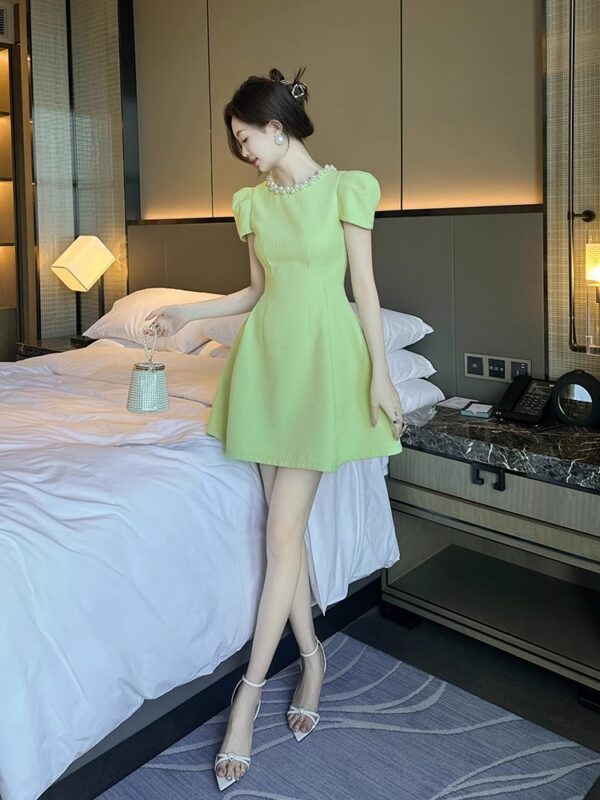 Green simple and generous dress summer female celebrity puff sleeve niche design high-end light luxury temperament short skirt - Image 6