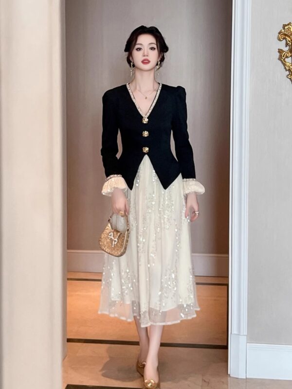 French high-end dress spring and autumn women's waist-hugging temperament V-neck splicing design sense celebrity Xiaoxiang style A-line skirt - Image 6