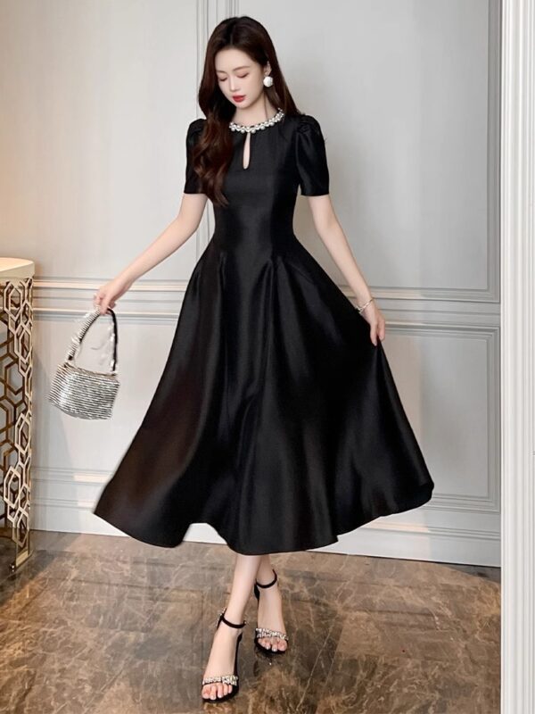 European station dress for women in summer new light luxury high-end feel waist-hugging and slimming temperament big hem skirt pearl round neck - Image 6