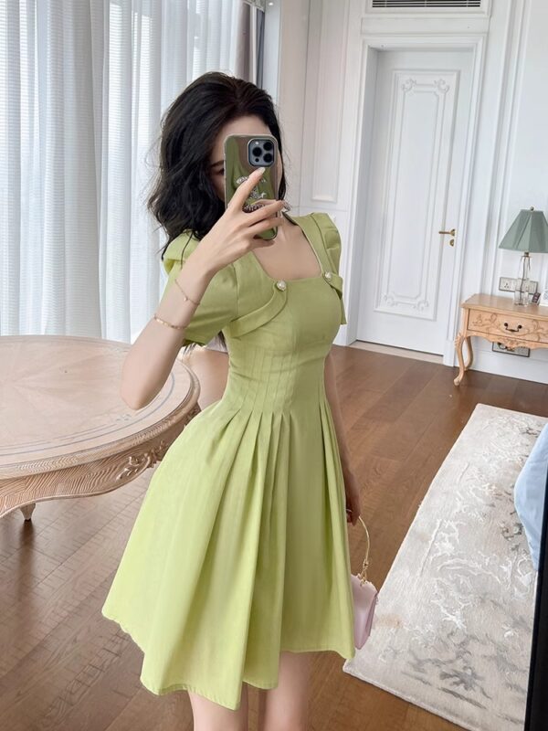 wears green dress for women in summer new temperament puff sleeves waist-hugging and slimming A-line princess skirt - Image 6