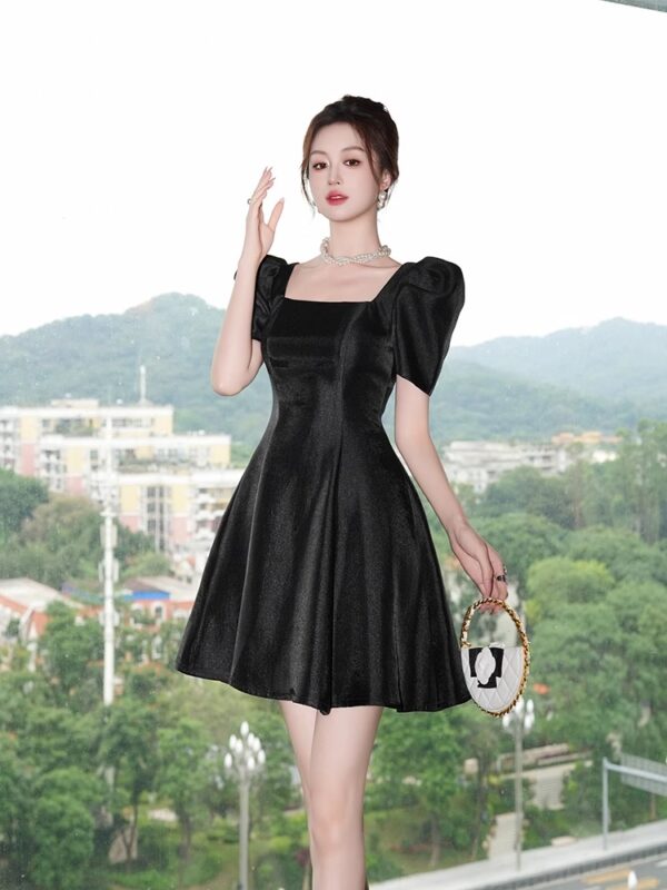 Small tall dress for women with summer square collar A-line waist-hugging puff sleeves Hepburn style high-end temperament small black skirt - Image 6